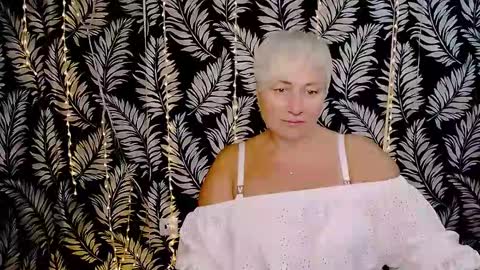 Kelly online show from October 2025 11:42:02 AM