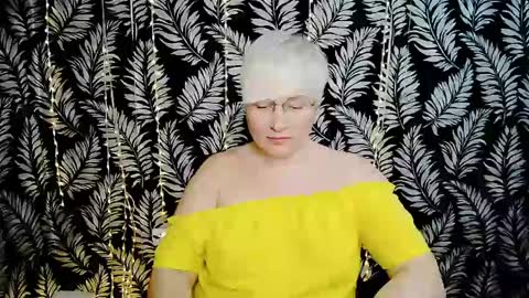 Snapshot of oliviaoskar_ chatting on May 2026 10:32:02 AM Kelly online show from May 2026 10:32:02 AM