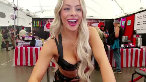 Olivia Owens online show from February 2025 09:51:01 PM