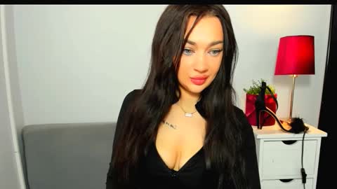 OliviaWomen online show from March 2026 10:28:02 AM