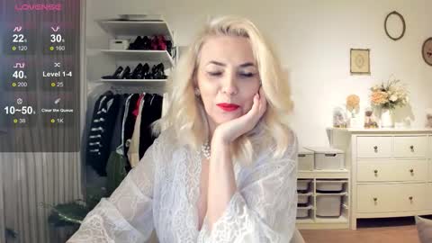 ollalla7 online show from October 2025 04:49:02 PM