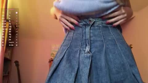Snapshot of olliefadeley chatting on September 2025 01:04:01 PM Mila online show from September 2025 01:04:01 PM