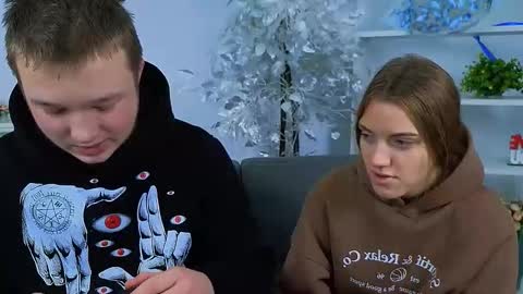 Olli and Stiw online show from November 2025 08:47:02 AM