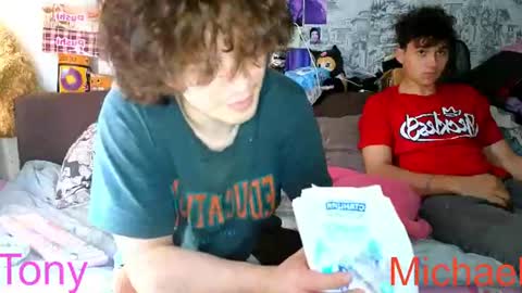 Snapshot of ololkd chatting on June 2026 08:34:01 AM Tony online show from June 2026 08:34:01 AM