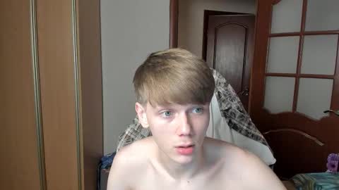 Oliver and Mira online show from January 2026 07:50:02 PM