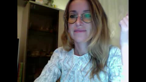 Snapshot of olyra11 chatting on October 2025 07:01:02 PM olyra11 online show from October 2025 07:01:02 PM