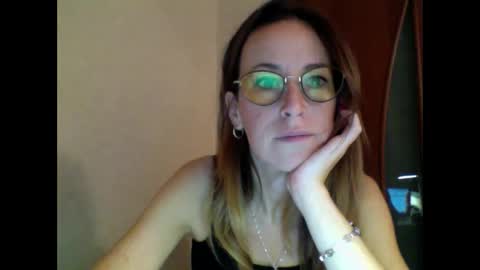 Snapshot of olyra11 chatting on March 2026 05:42:02 PM olyra11 online show from March 2026 05:42:02 PM