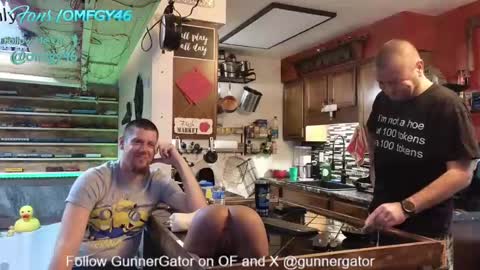 Snapshot of omfgy chatting on January 2025 07:28:02 PM Norm online show from January 2025 07:28:02 PM