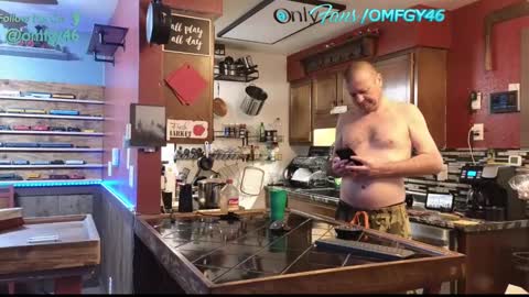 Snapshot of omfgy chatting on March 2025 09:18:02 PM Norm online show from March 2025 09:18:02 PM