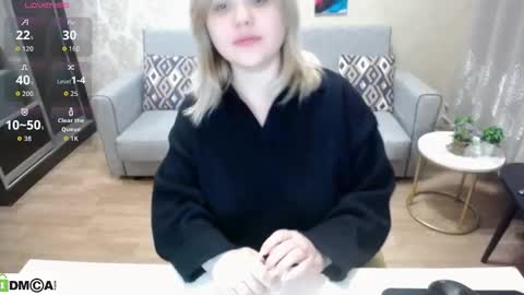 Snapshot of omg_itsperfect chatting on November 2025 12:09:02 AM Fina online show from November 2025 12:09:02 AM