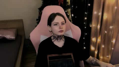 on_yxxx online show from December 2025 05:39:02 PM