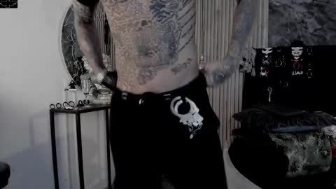     ... online show from October 2025 08:09:02 PM