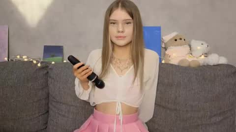 Snapshot of one_more_touch chatting on June 2026 01:39:02 PM Eva online show from June 2026 01:39:02 PM