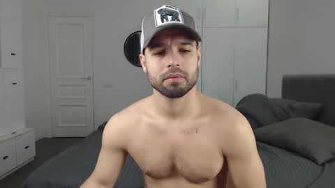 onebestlover online show from February 2025 08:48:02 AM