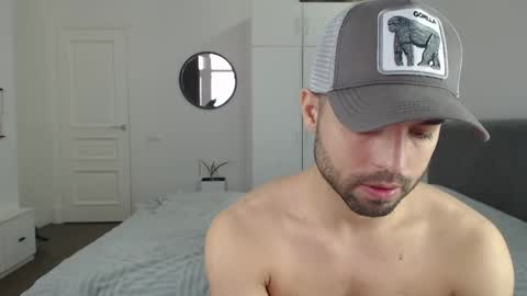 onebestlover online show from March 2025 12:23:02 PM