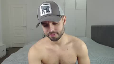 onebestlover online show from March 2025 12:41:01 PM