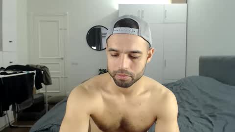 onebestlover online show from November 2025 08:58:02 AM