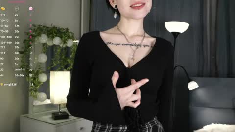 Snapshot of oneidahalla chatting on April 2026 07:10:01 PM ameli ameli a a a ameli Amelia online show from April 2026 07:10:01 PM