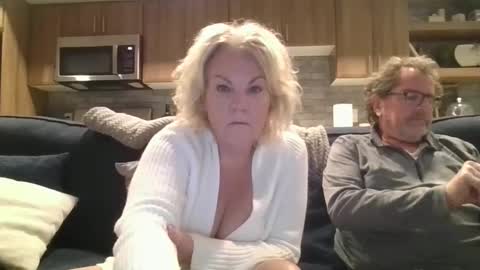 couple mature milf bigboobs curvy mommydaddy online show from January 2025 01:29:01 AM