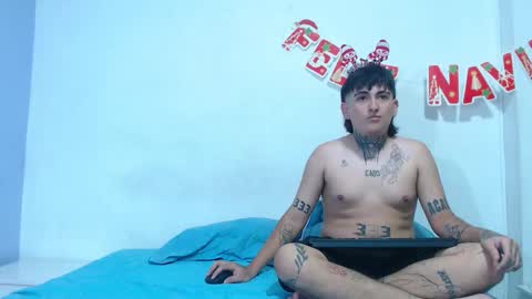 onixandghosty online show from December 2025 07:11:01 PM