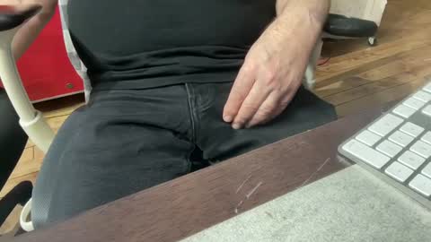 onlocationnyc online show from February 2025 11:59:02 PM