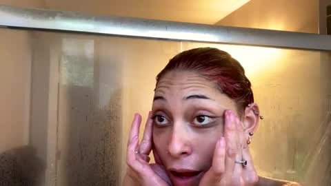 Snapshot of only_siren chatting on September 2025 07:39:02 PM Only siren online show from September 2025 07:39:02 PM