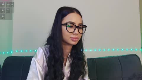 Xandra online show from January 2025 08:20:02 AM