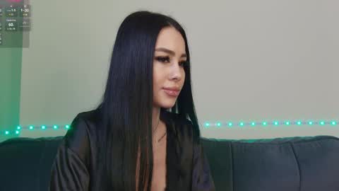 Xandra online show from February 2025 07:00:01 AM