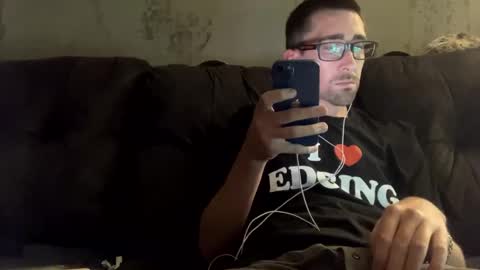 Snapshot of onthecumup69 chatting on February 2025 05:02:01 AM onthecumup69 online show from February 2025 05:02:01 AM