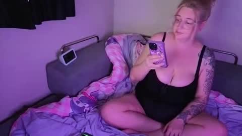 MISS ONYX online show from May 2026 12:40:01 AM