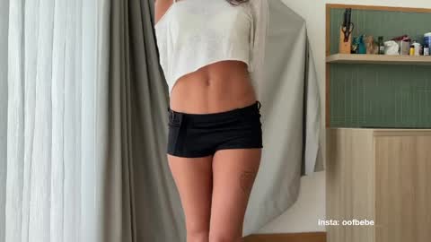 Snapshot of oofbabe__ chatting on April 2026 03:53:02 AM Helen online show from April 2026 03:53:02 AM