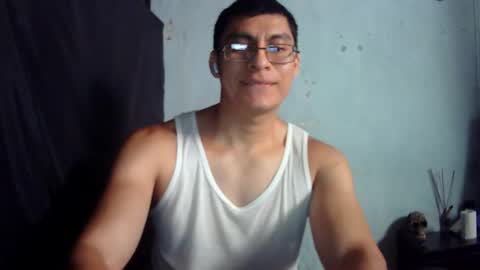 Snapshot of oomaurooo chatting on June 2026 08:31:02 PM oomaurooo online show from June 2026 08:31:02 PM