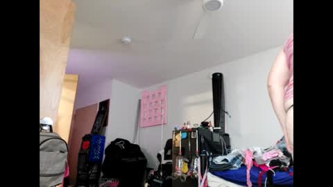 Snapshot of opalockajoe chatting on February 2025 07:42:01 PM TsJojo online show from February 2025 07:42:01 PM