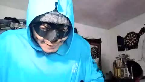 opaque772800 online show from November 2025 05:00:02 AM