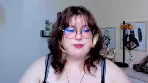Snapshot of ophelialush chatting on August 2026 05:50:01 AM OpheliaLush online show from August 2026 05:50:01 AM