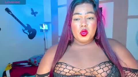 Snapshot of opraxbell chatting on February 2026 03:33:01 AM OpraxBell online show from February 2026 03:33:01 AM