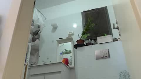 or online show from January 2025 09:25:02 AM