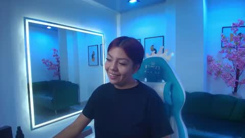 Oriana  online show from March 2026 07:53:02 PM