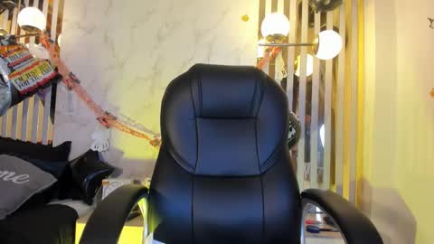 oriana_gh online show from October 2025 03:29:02 AM