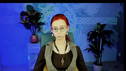 Orianna -  Hi Im into geek culture cosplay crafting LARP games. Shall we play DnD online show from January 2025 01:02:02 PM