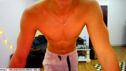 Snapshot of orlando__bloom chatting on December 2024 10:34:02 AM Fansly and Instagram -  online show from December 2024 10:34:02 AM