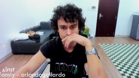 Snapshot of orlando__bloom chatting on January 2025 10:58:01 AM Fansly and Instagram -  online show from January 2025 10:58:01 AM