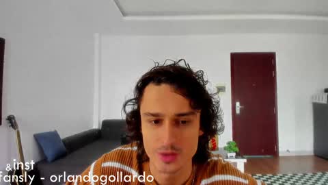 Snapshot of orlando__bloom chatting on January 2025 01:34:02 AM Fansly and Instagram -  online show from January 2025 01:34:02 AM