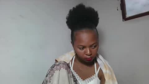 Snapshot of ornellahhh chatting on September 2025 03:54:01 AM ornellahhh online show from September 2025 03:54:01 AM