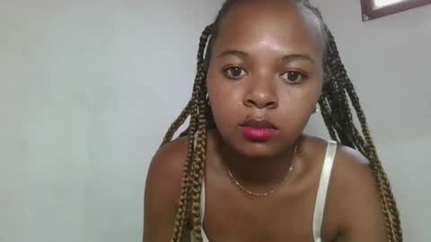 Snapshot of ornellahhh chatting on September 2025 07:45:02 AM ornellahhh online show from September 2025 07:45:02 AM