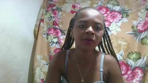Snapshot of ornellahhh chatting on September 2025 04:40:02 AM ornellahhh online show from September 2025 04:40:02 AM