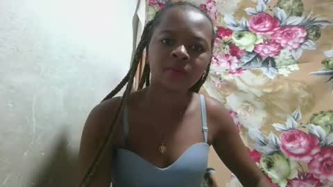 Snapshot of ornellahhh chatting on September 2025 03:00:01 AM ornellahhh online show from September 2025 03:00:01 AM