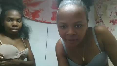 Snapshot of ornellahhh chatting on October 2025 08:06:02 PM ornellahhh online show from October 2025 08:06:02 PM
