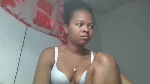 Snapshot of ornellahhh chatting on October 2025 10:15:02 AM ornellahhh online show from October 2025 10:15:02 AM