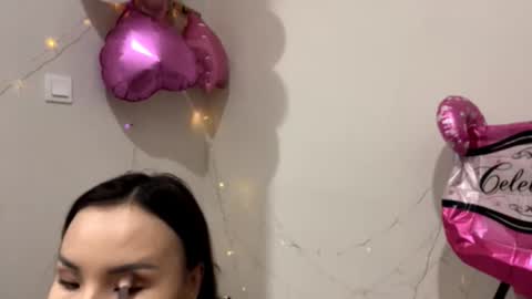 Angel online show from October 2025 12:13:02 PM